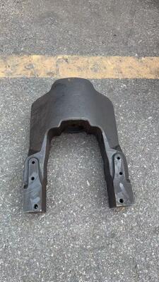 Прецизионная сварочная бульдозерная U-рамка для серии D6 (D6C/D6D/D6E),Универсальное тяжелое строительство Стабильные и долговечные аксессуары У-рамка для толщенной стальной плиты Бульдозерная U-рамка для D6D-D6C-D6E,Специализированная