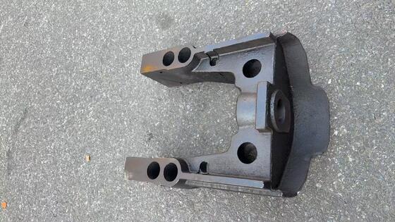 Прецизионная сварочная бульдозерная U-рамка для серии D6 (D6C/D6D/D6E),Универсальное тяжелое строительство Стабильные и долговечные аксессуары У-рамка для толщенной стальной плиты Бульдозерная U-рамка для D6D-D6C-D6E,Специализированная