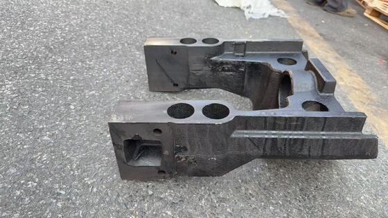 Прецизионная сварочная бульдозерная U-рамка для серии D6 (D6C/D6D/D6E),Универсальное тяжелое строительство Стабильные и долговечные аксессуары У-рамка для толщенной стальной плиты Бульдозерная U-рамка для D6D-D6C-D6E,Специализированная