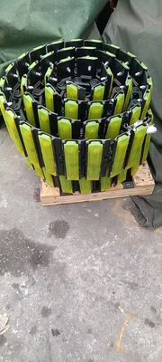 Сборка цепочки с резиновой пластиной на экскаваторе, сборка цепочки с подкладкой для деталей подъезда