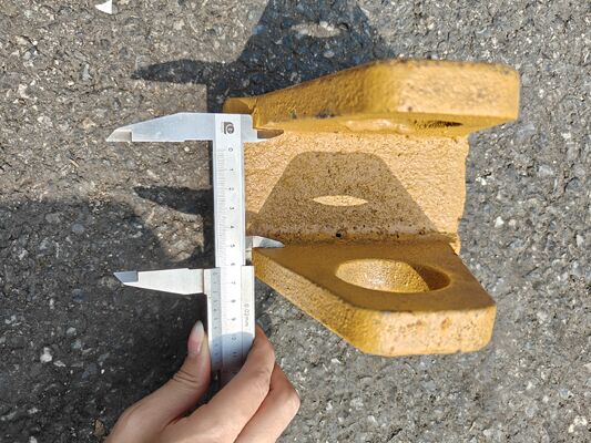 Универсальные зубные защитные устройства и защитные устройства для краев ведра для всех моделей экскаваторов, доступны в 4.0, 5.0, 6.0 спецификации. Противоносные к износу блоки защиты краев ведра, поставляемые непосредственно производителем